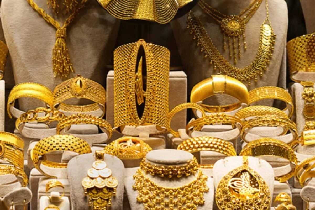 Gold and silver prices drop in Chennai